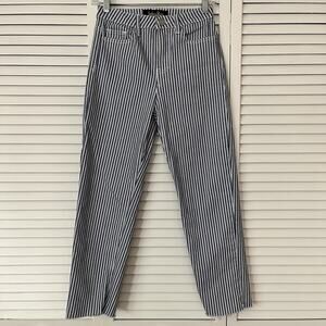 Indigo Rein Mid-rise cropped jeans raw hem straight leg size 3/25, casual